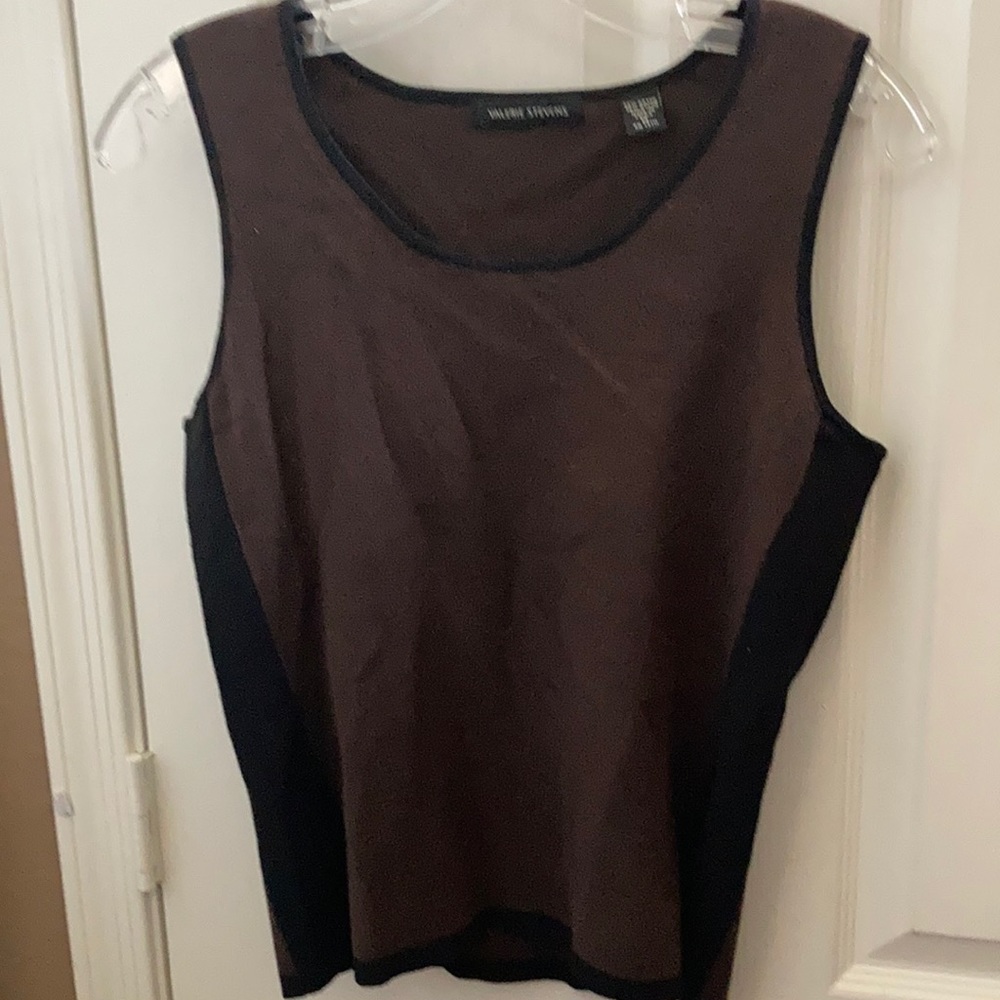 FINAL MARKDOWN Valerie stevens tank top medium